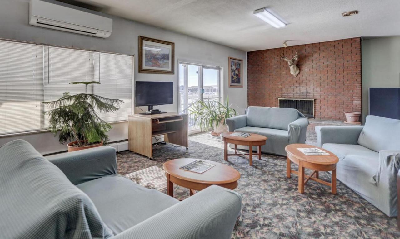 Americas Best Value Inn Greeley Эванс Экстерьер фото