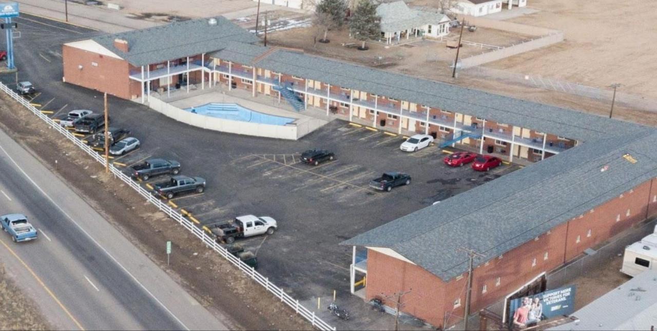Americas Best Value Inn Greeley Эванс Экстерьер фото