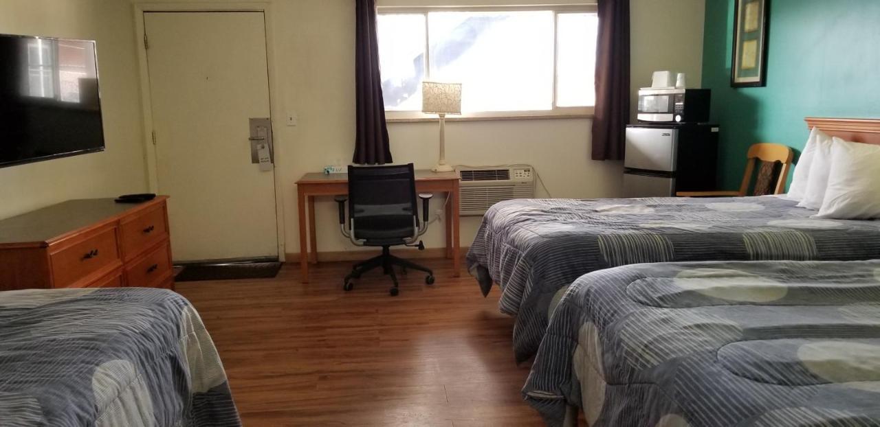 Americas Best Value Inn Greeley Эванс Экстерьер фото